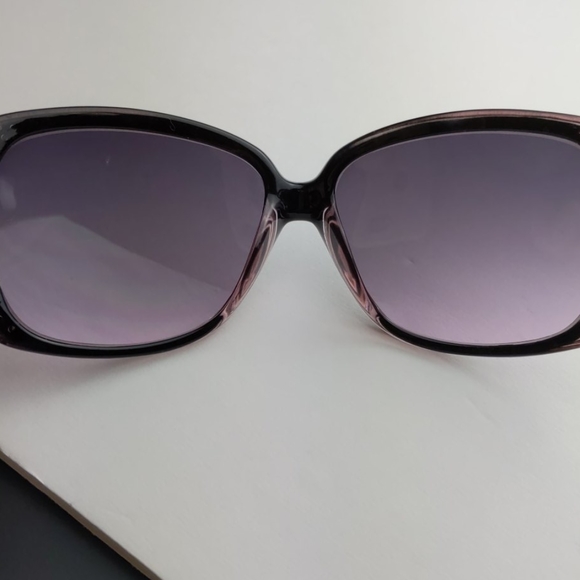 NWOT South Pole Pink & Black 90s Style Sunglasses - Picture 7 of 7